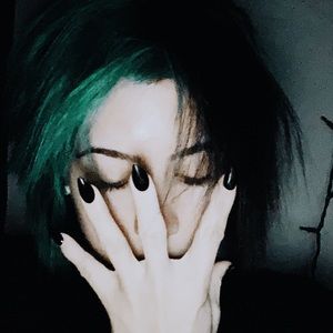 Meet your Posher, Helena